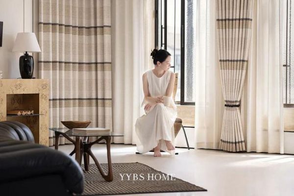 YiYi Bush Scottish Plaid